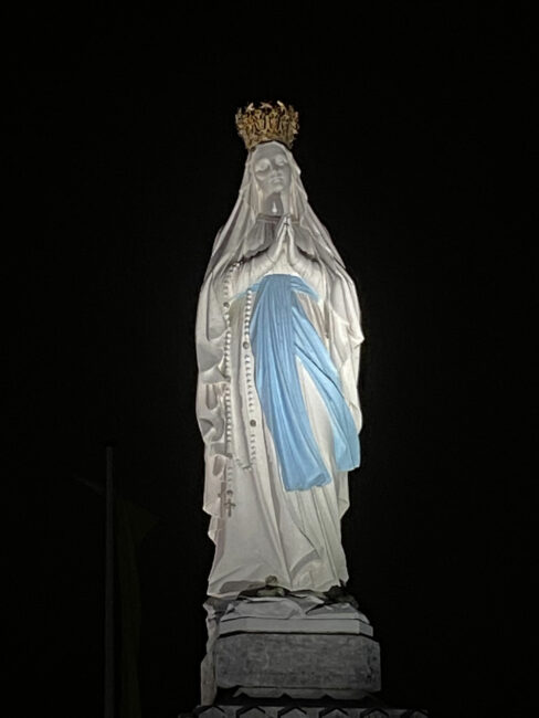 6 octobre 2015. Pèlerinage du Rosaire, Lourdes, messes chantées