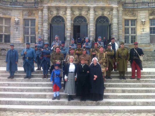 17 octobre 2015. Le Château de Vaux-le-Vicomte commémore la guerre de 14-18 avec bivouac « Mémoire de Poilus » et la Madelon, Nathalie qui interprète des extrait de l’album « Les plus belles pages musicales de 14-18″.